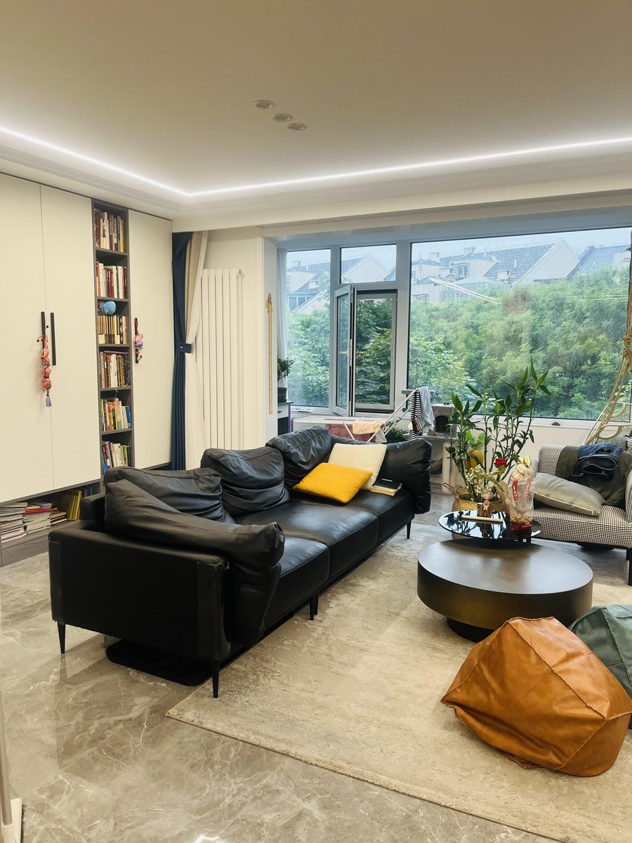 MidEarth Trainer tweet media