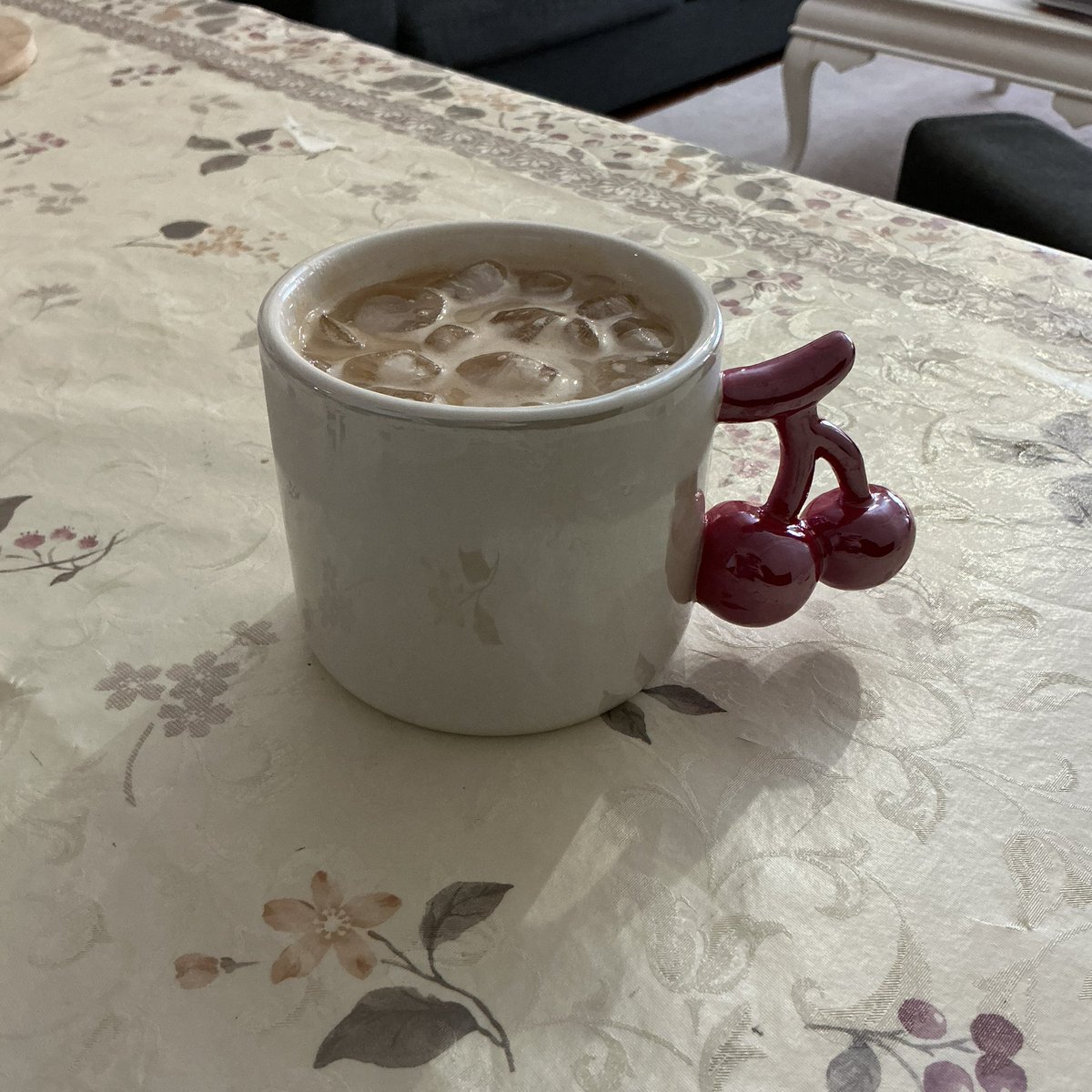 𖥻kubra tweet media