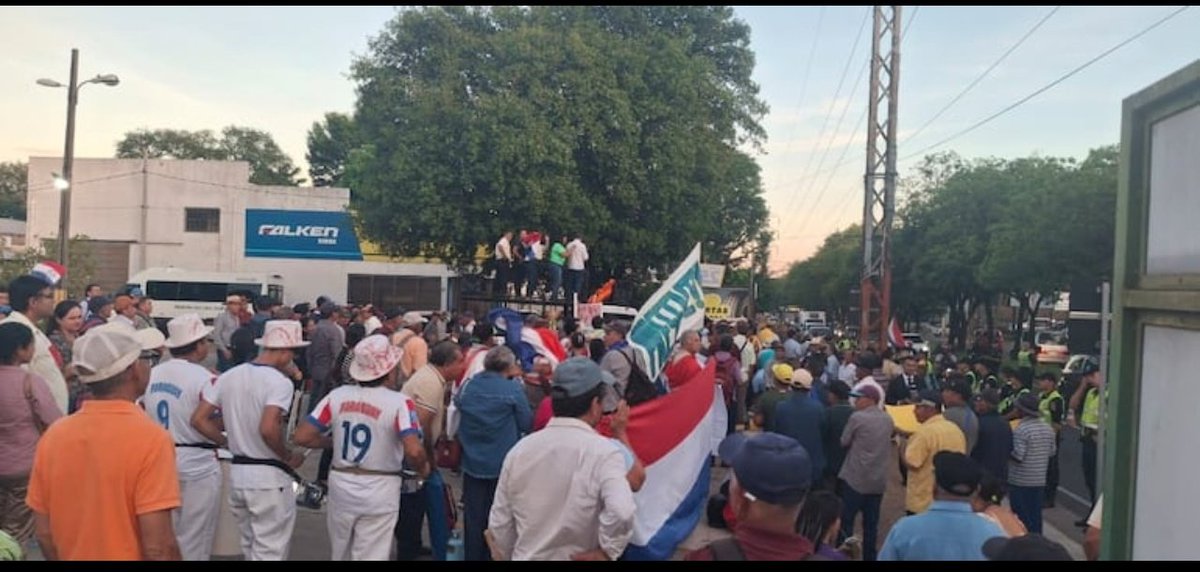 Cuarto Poder Py tweet media