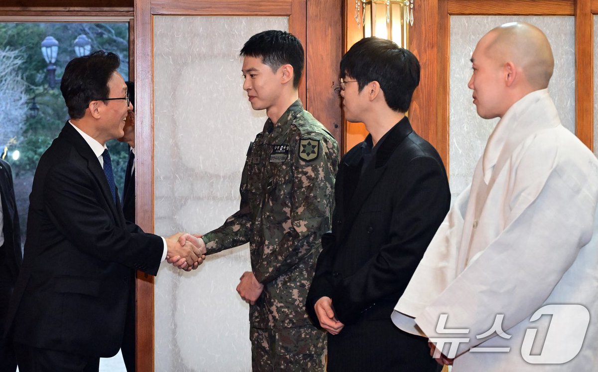 유비아 tweet media