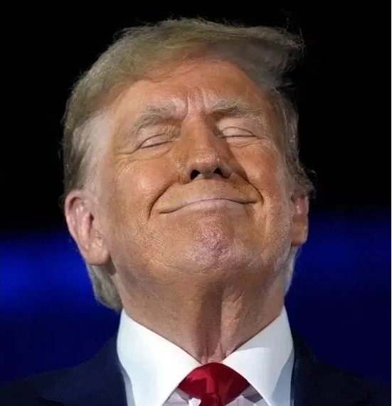 🚨 BREAKING

OIL PRICES COLLAPSE AFTER TRUMP ANNOUNCES A CEASEFIRE WITH IRAN.

OVER $650 BILLION WIPED OUT IN 5 MINUTES.

EXPECT HIGH VOLATILITY AT THE U.S. MARKET OPEN TODAY!!