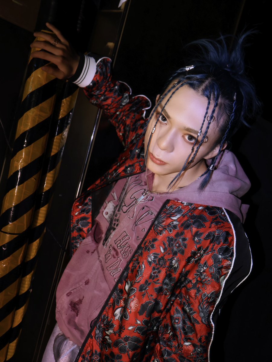 ONE OR EIGHT tweet media