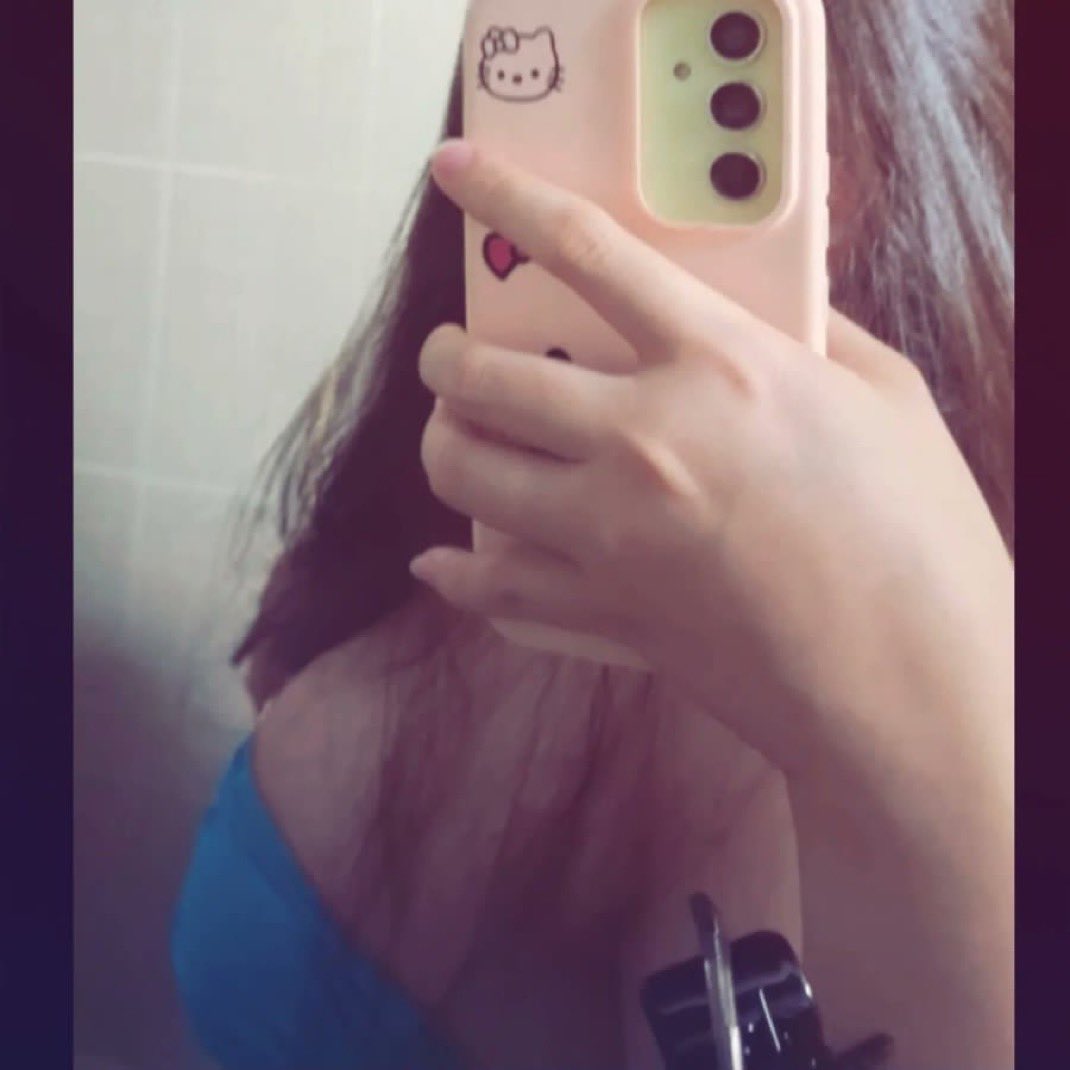 linh cute tweet media