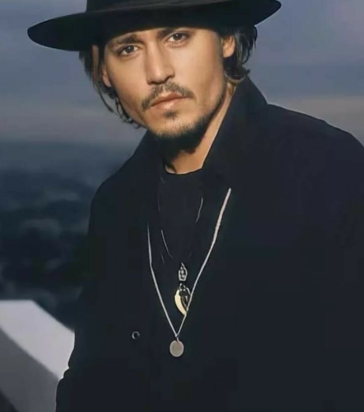 Johnny Depp tweet media