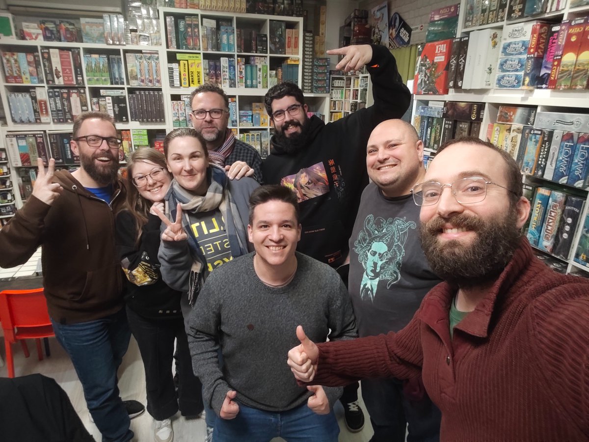 El Bazar de Iglesias tweet media