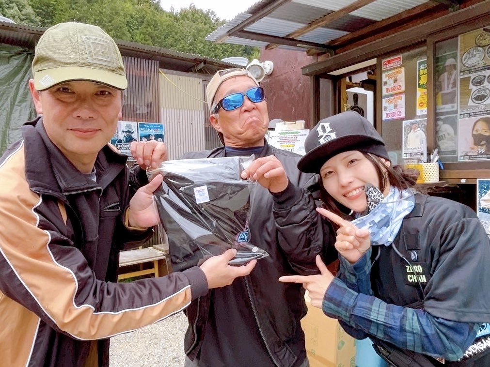 おざしきしゅうた tweet media