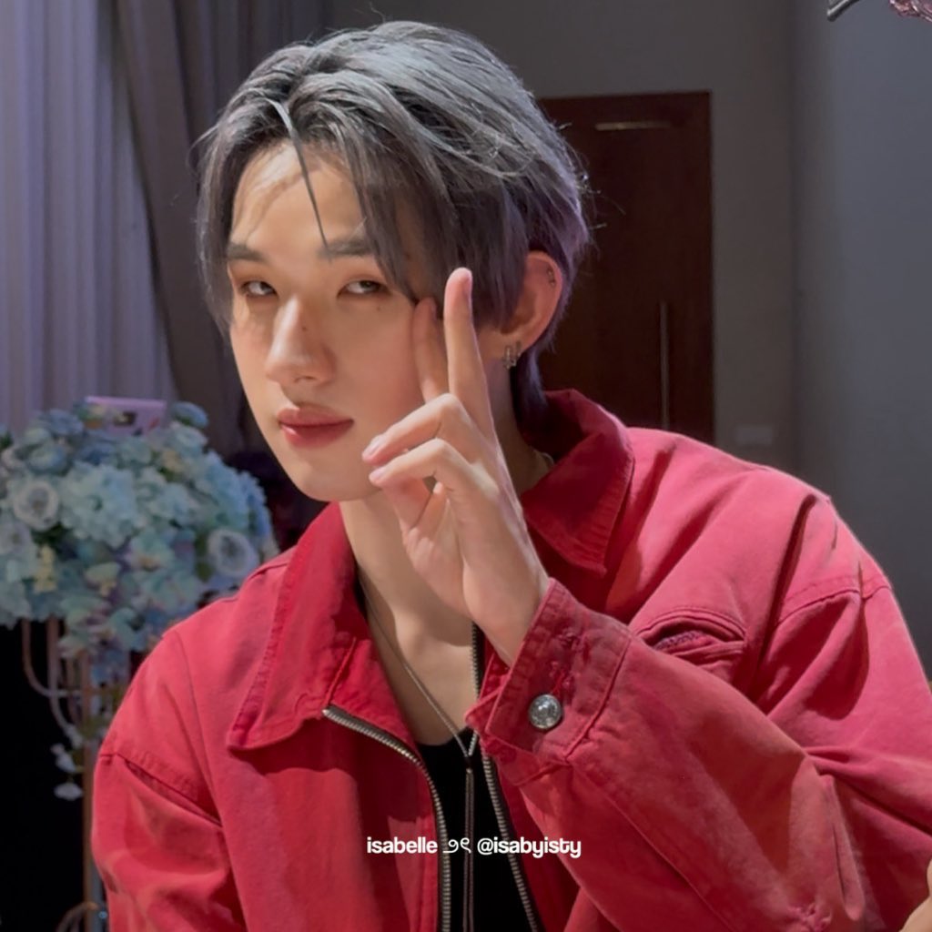 : how was your double helix healing?
🍦: oh i think i have a really thin ear so it doesn’t swell that much but the first time it swell because i accidentally slept on it 
: OUHHHH 55555555 it was so bad when i first got mine as well 
🍦: right right but there wasn’t any blood or