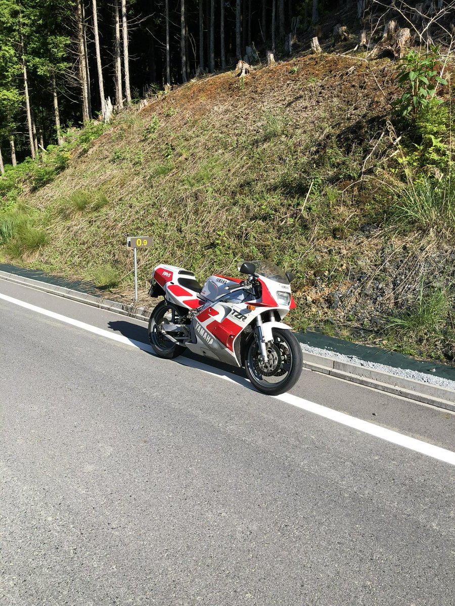 なつしよ tweet media