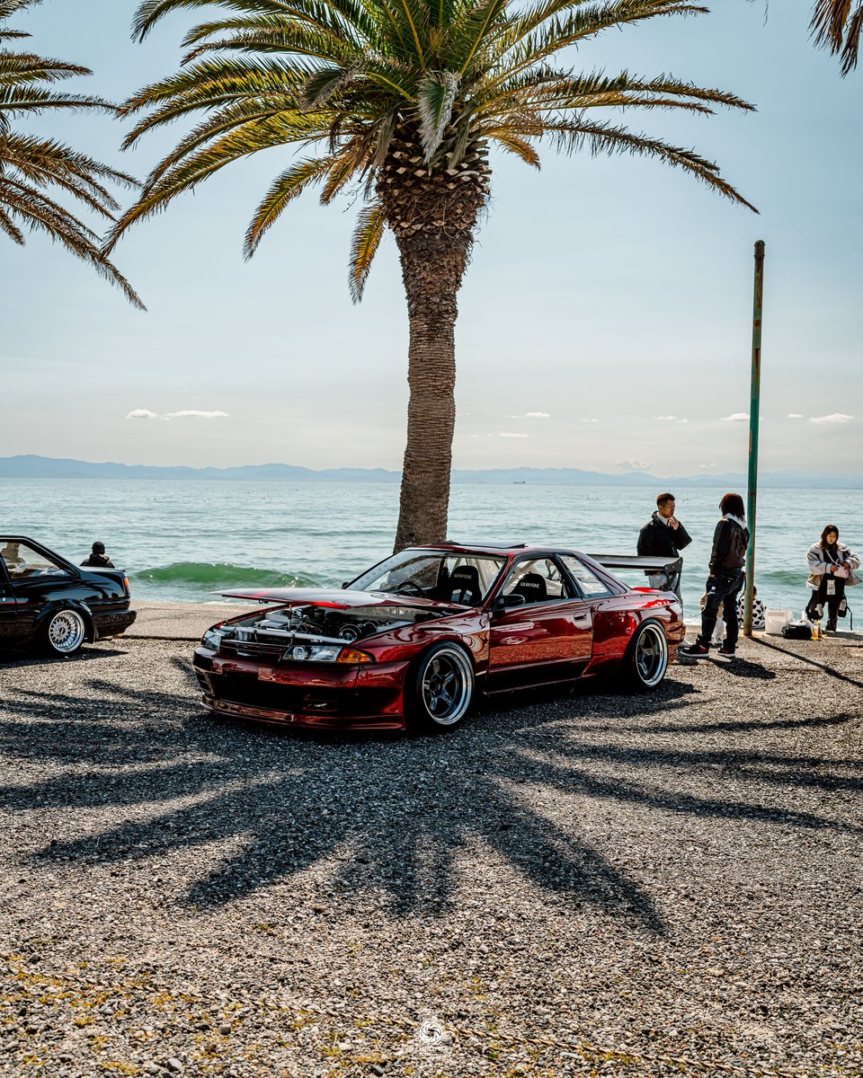 J 👁△ tweet media