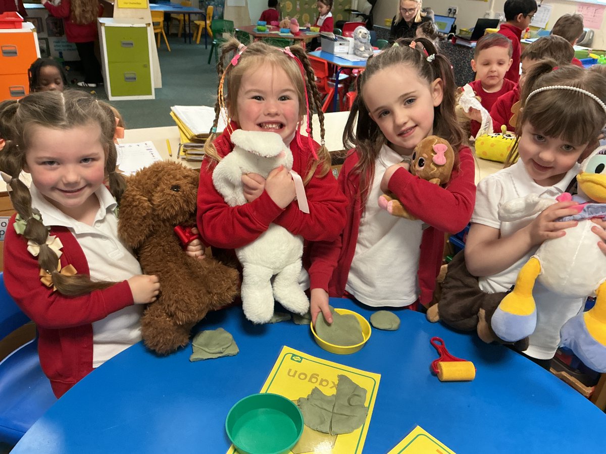 StSavReception tweet media