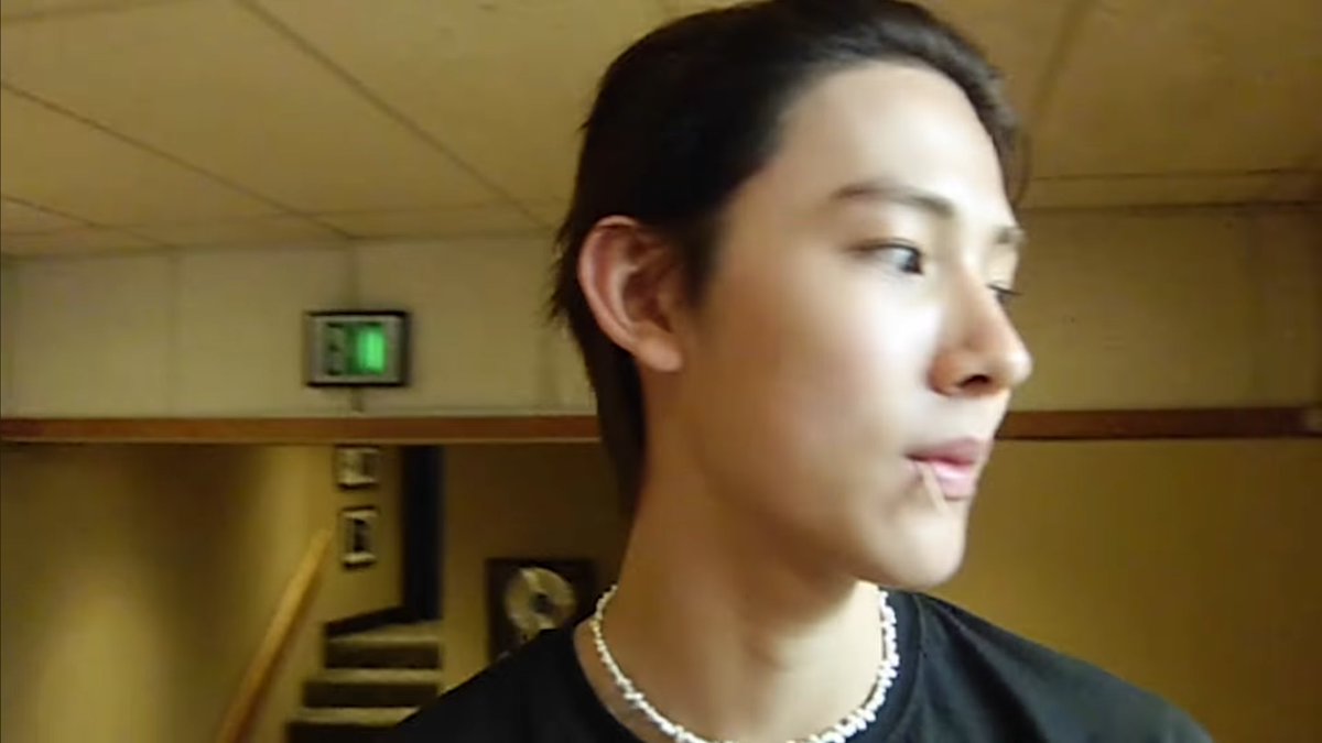 dailyjames tweet media