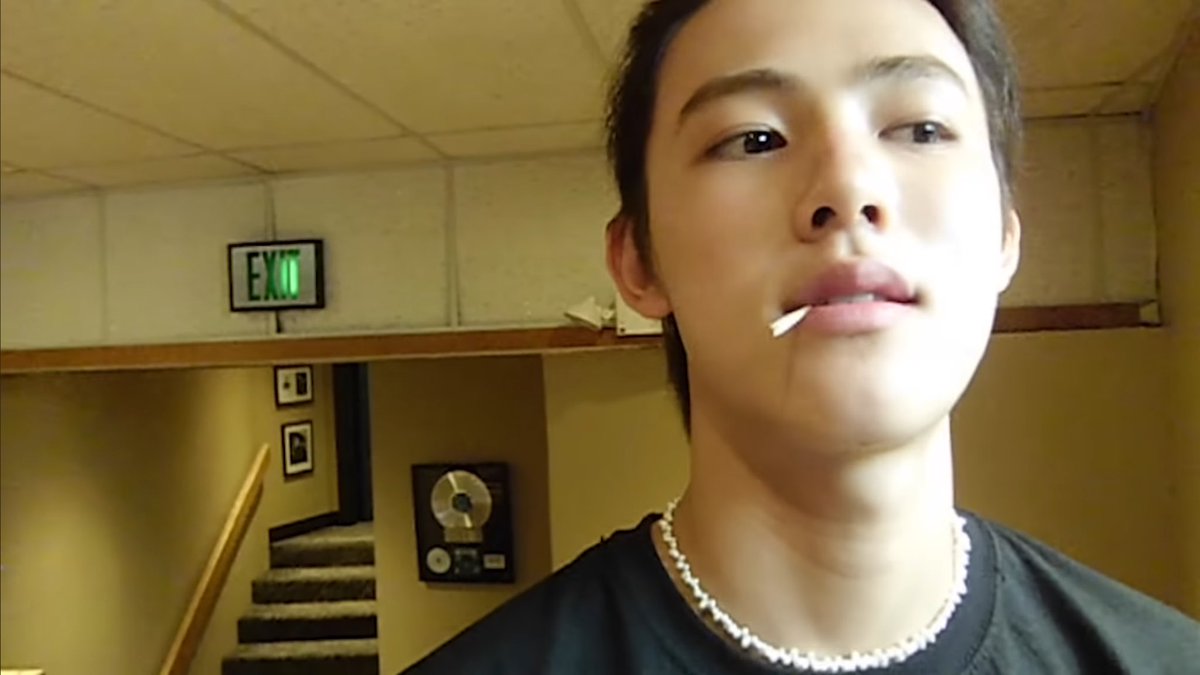 dailyjames tweet media