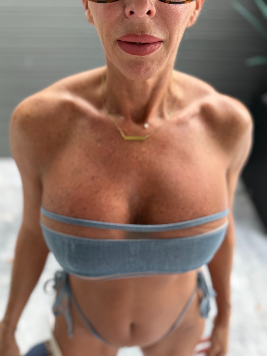 The_Latin_Goddess tweet media