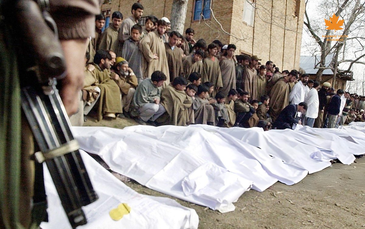 KYMchannel's tweet photo. Kashmiri Pandits mourn and perform the last rites of the victims of the Nadimarg massacre, where 24 Hindus including 2 children were brutally gunned down by islamic militants disguised in army uniforms. On this day, we remember the victims Nadimarg with sorrow and solidarity. https://t.co/deRe68iXbU