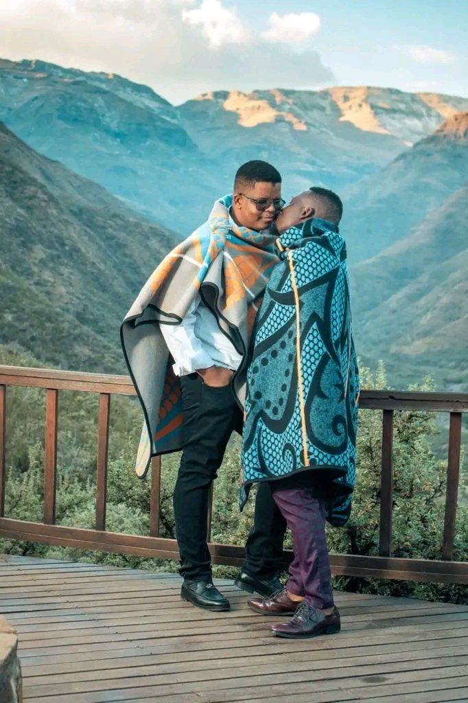 Thato Elna 'Nei🐧 tweet media