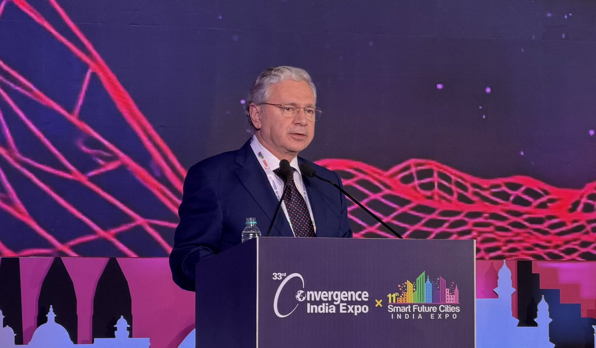 RusEmbIndia's tweet image. 🇷🇺🇮🇳 On March 23, Minister of the #Moscow Government, Head of the Department for External Economic &amp;amp; International Relations of the Moscow City Sergey Cheremin addressed the opening of the exhibition "Smart Future Cities #India Expo 2026" in #NewDelhi.

👉🏻 t.me/RusEmbIndia/14…