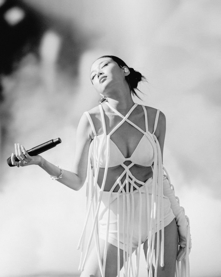 ็, ISVARA. tweet media