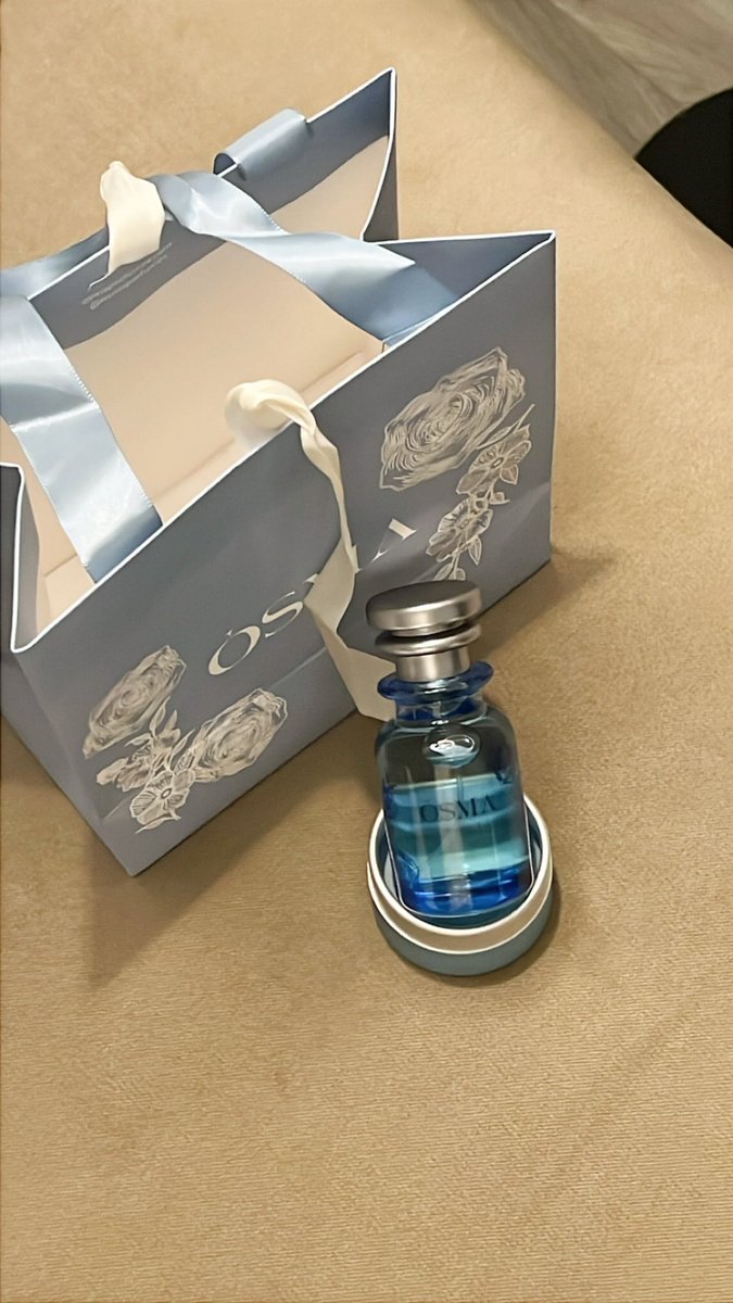 idadlt's tweet photo. كان مداوم بالحرم و بخو له هالعطر ومره عجبني

اليوم الثاني جايبه لي هديه😓❣️❣️❣️! https://t.co/GMQlBhxpRO