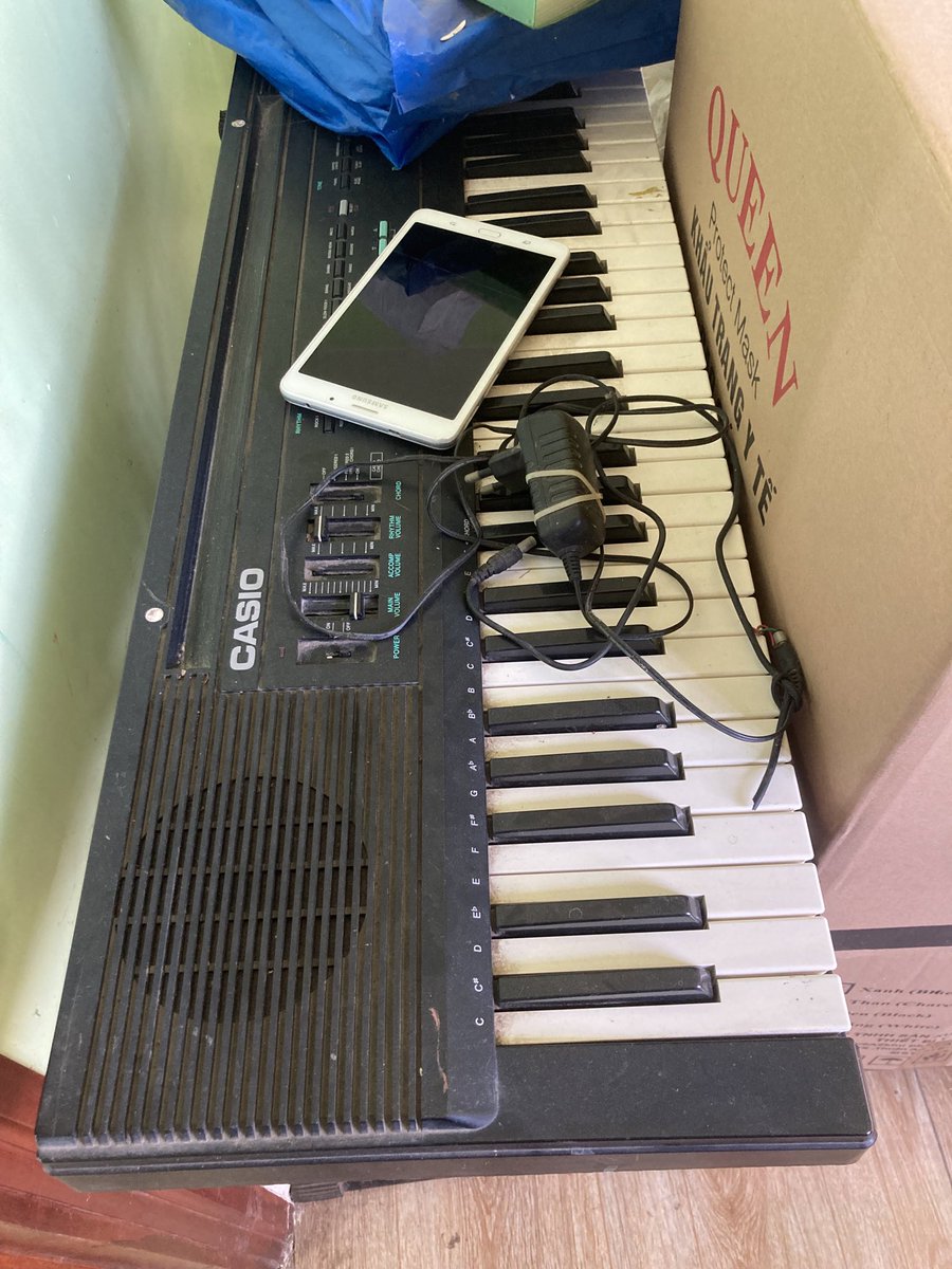 samnv78's tweet photo. Bán đàn organ casio 
Alo;0909161374. https://t.co/99GEIFJkpW