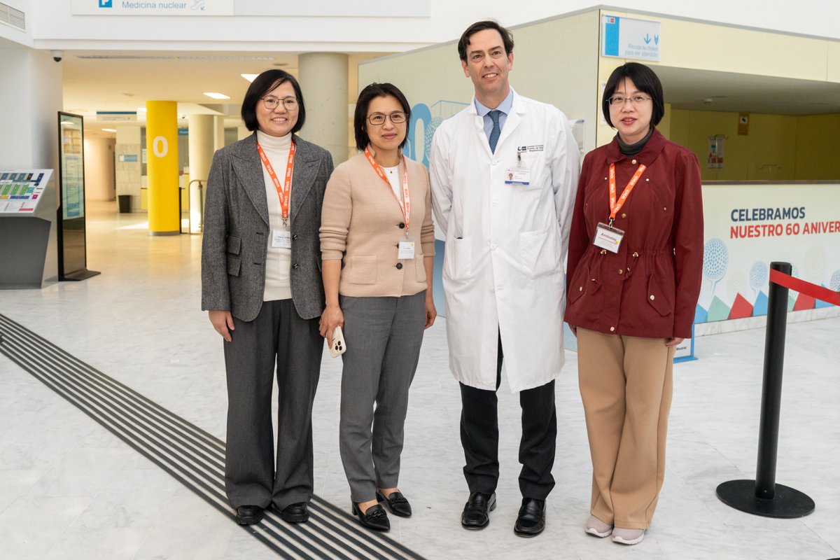 AstraZeneca España tweet media