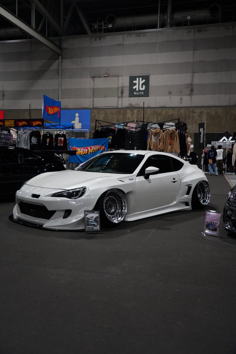 あつや tweet media