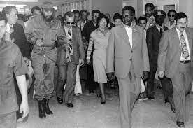 “No hay nada tan sensible al ser humano como las cuestiones que se  refieren a la salud. Un error en otro campo es un error y es lamentable;  un error en la atención de la salud debe evitarse siempre.” 23/3/1979
#FidelPorSiempre