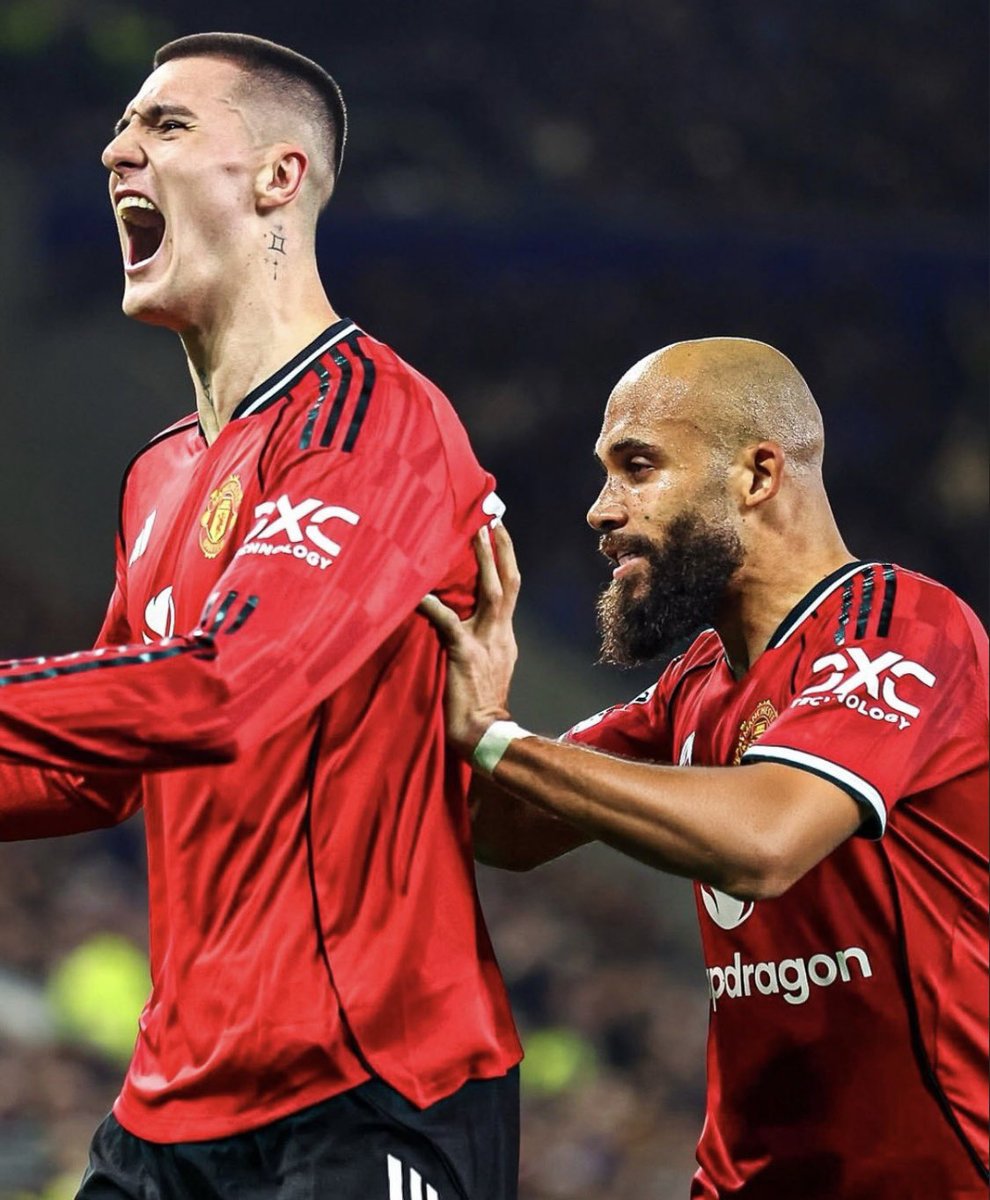 🚨🤕 | NEW:

Benjamin Šeško and Bryan Mbeumo have both had to PULL OUT of their respective international duty. 

 #MUFC expect both to be FIT for the next game against Leeds on April 13. 

[<a href="/sistoney67/">Simon Stone</a>]