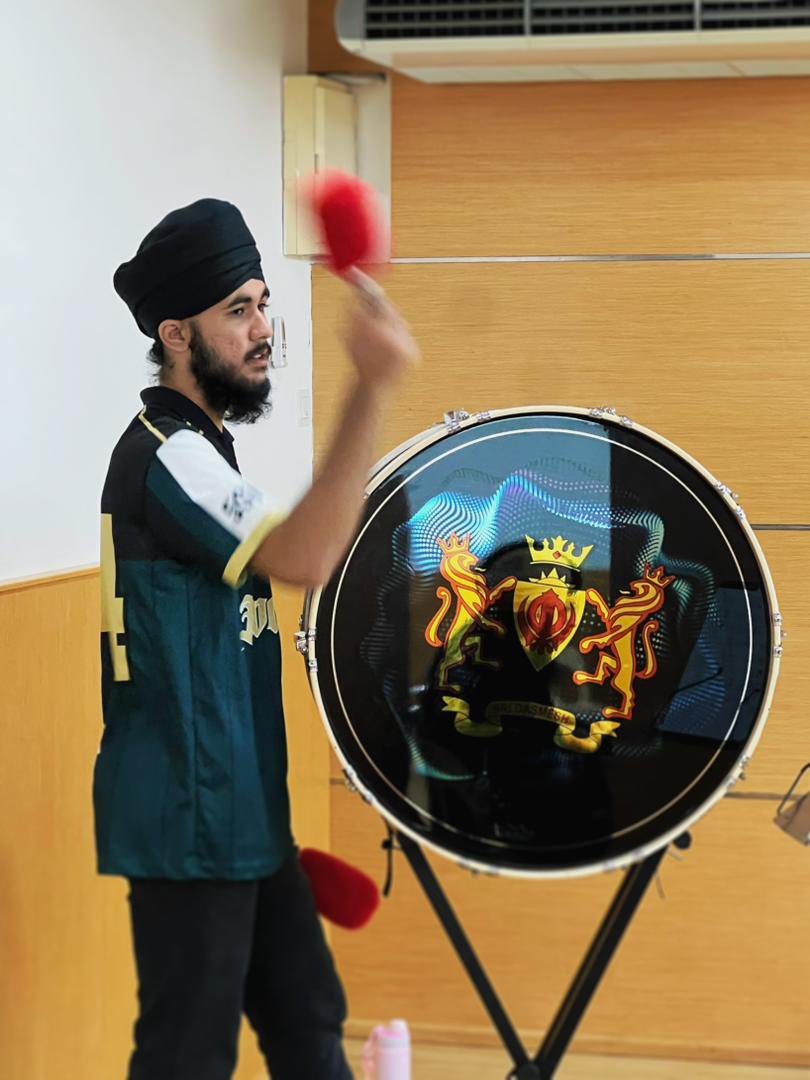 Sri Dasmesh Pipe Band tweet media