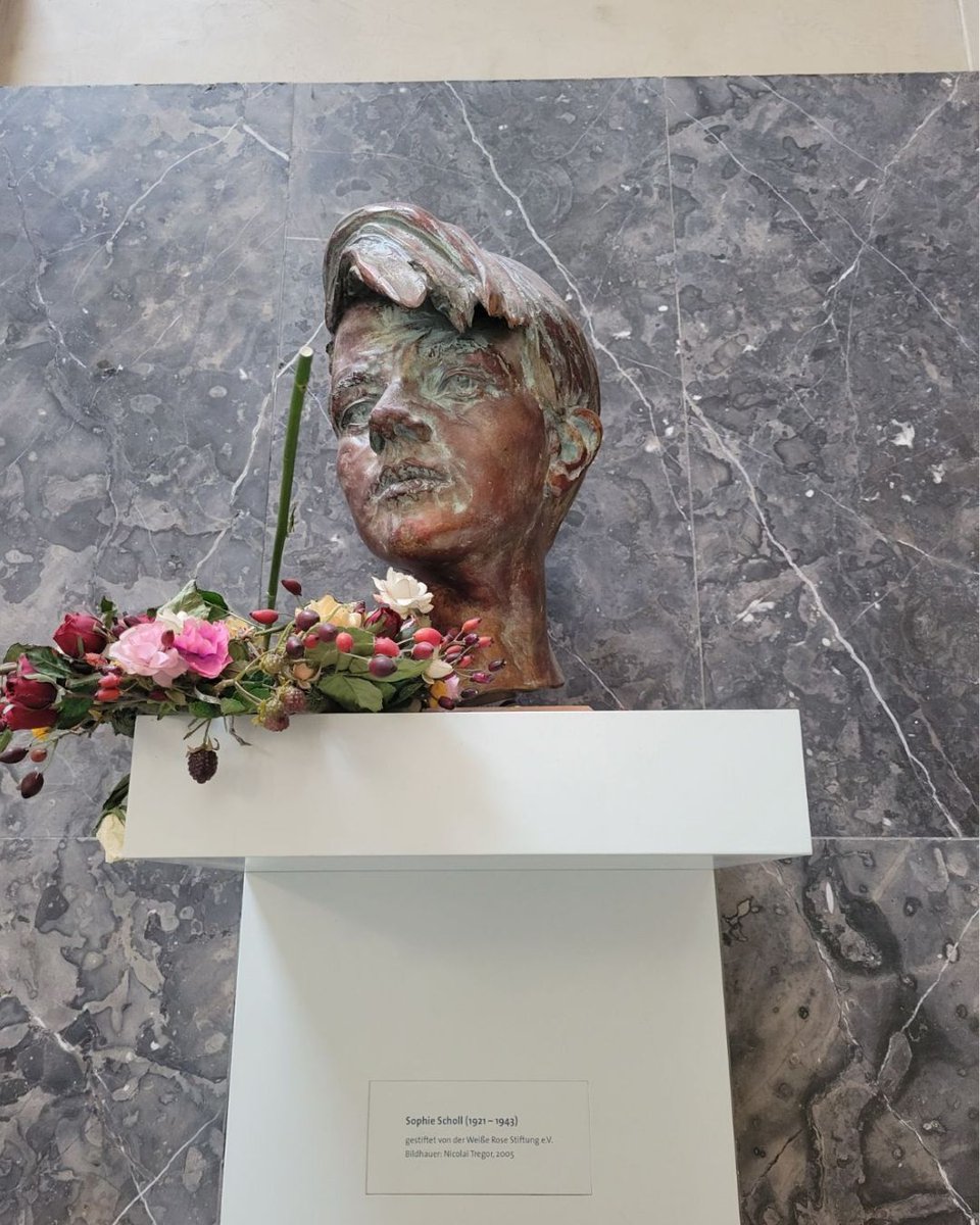 Park House School tweet media