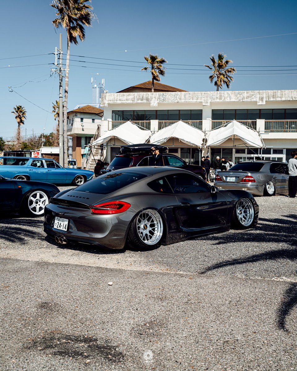 J 👁△ tweet media