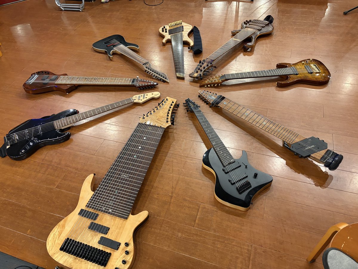 昨日はオフ会に参加してきた　私のベースが一番全長短い気がする