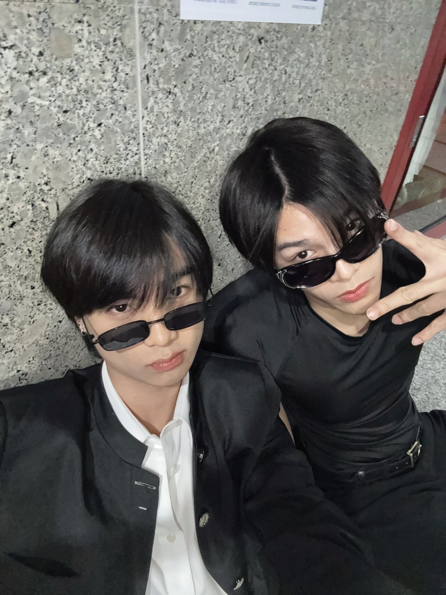 🐦⬛ The Crow Club 🖤 Problems? We’ve got this. 🖋 tweet media