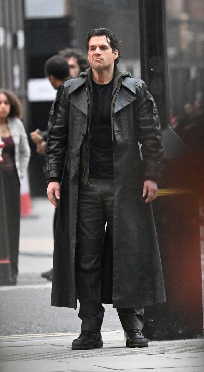 Henry Cavill Updates tweet media