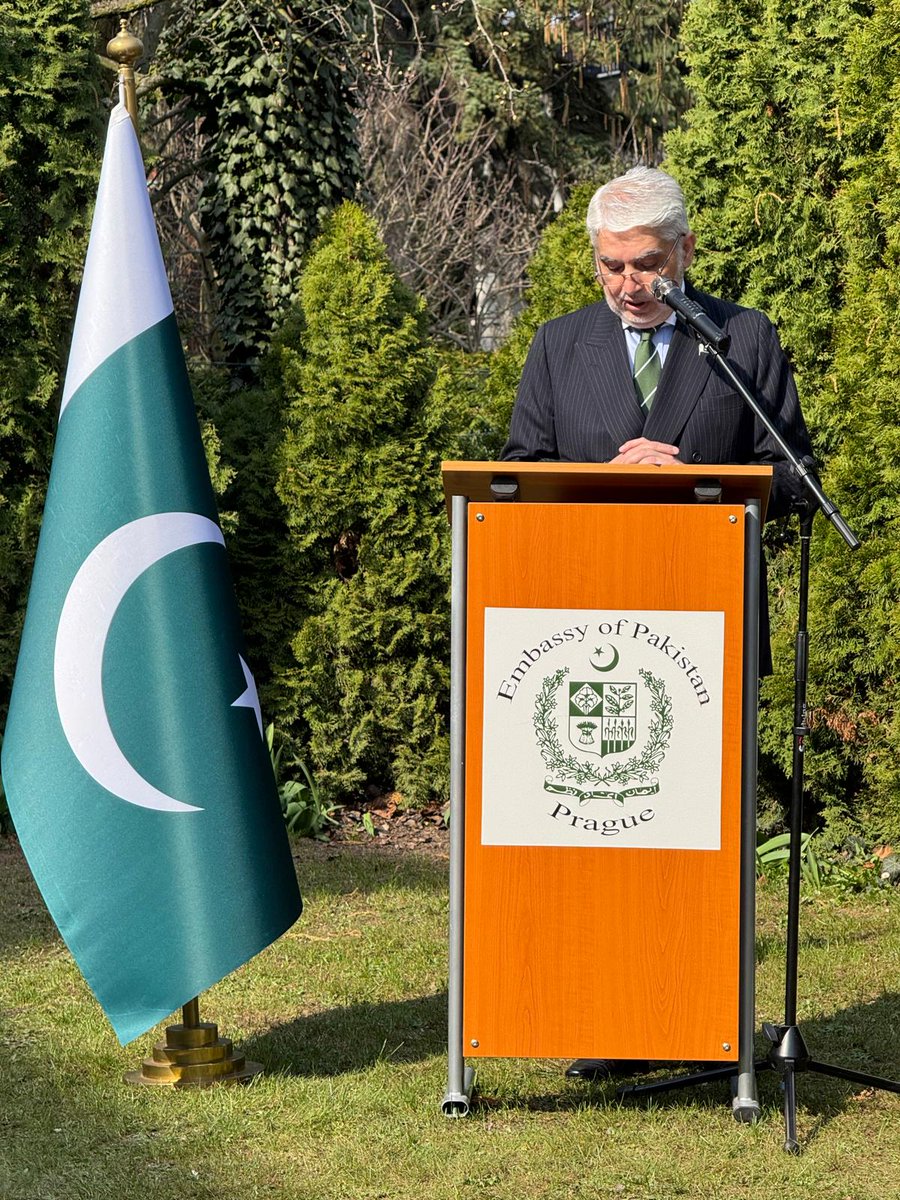 Pakistan Embassy Czech Republic tweet media