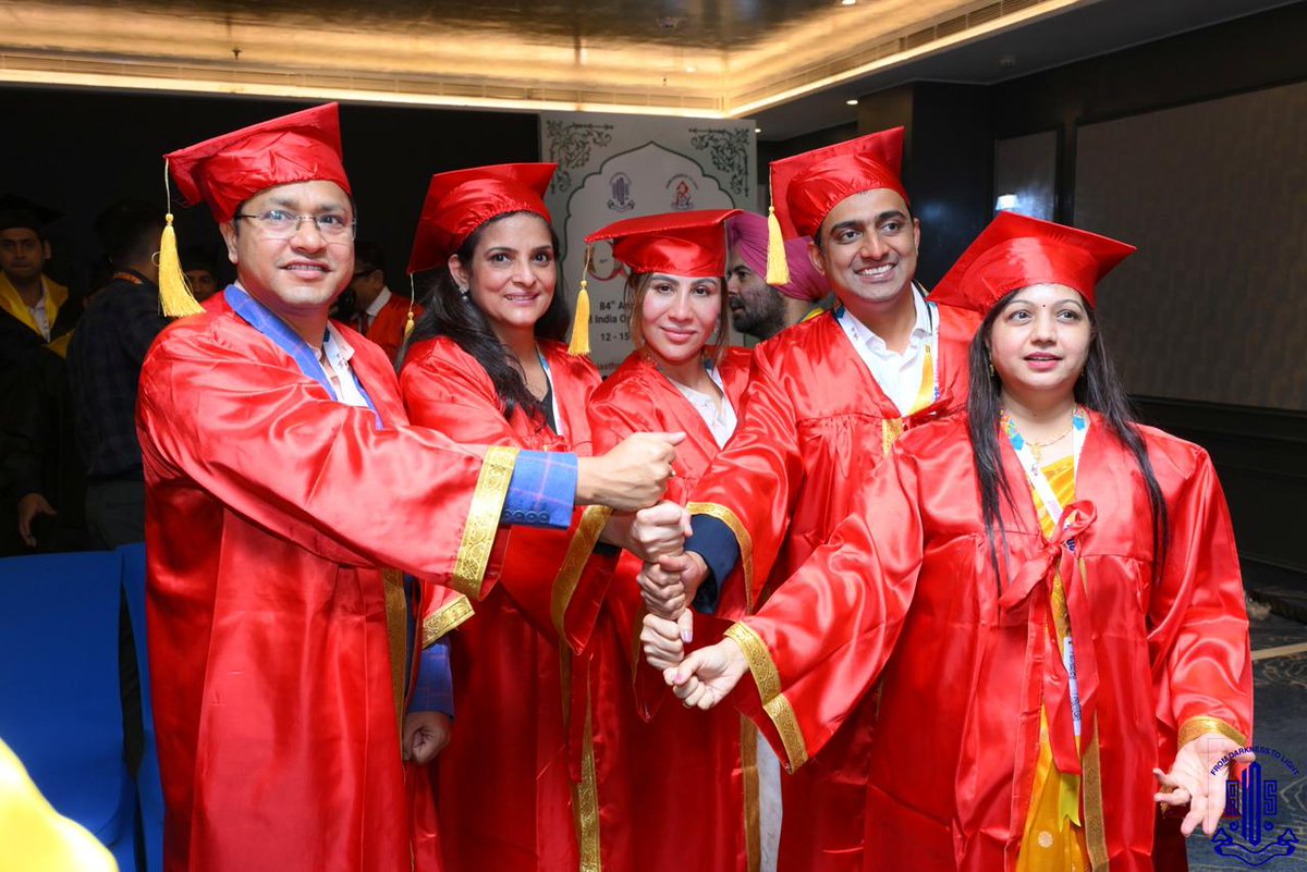 CAMPUS UPDATES - BHU tweet media