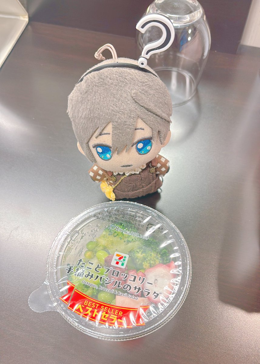 るひさん(<a href="/ruhi_nui710/">るひ∞ 3/20賢マナ 南2 し20a</a> )のふあふあキャップ🐰
工房かくれびと(<a href="/kobouKAKUREBITO/">工房かくれびと</a> )さんのはてなカチューシャ💃
どっちもカワイーッ‼️3人で交換しながら使おうね‼️