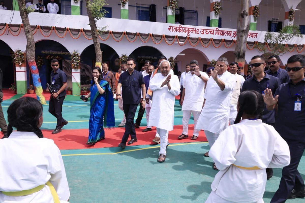 Nitish Kumar tweet media