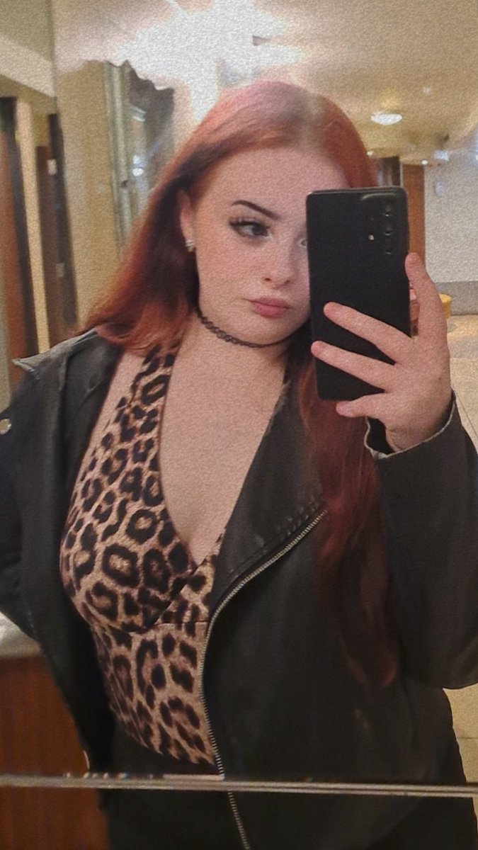 👑💰Mistress Scarlette 💰👑 tweet media