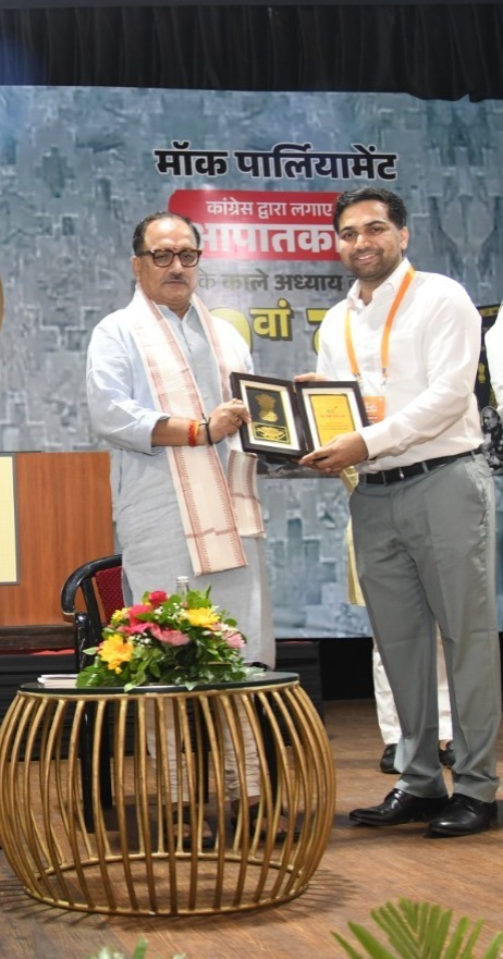 Arjun Velotil tweet media