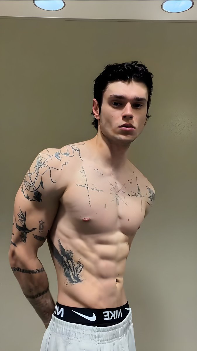 Maximilian. tweet media