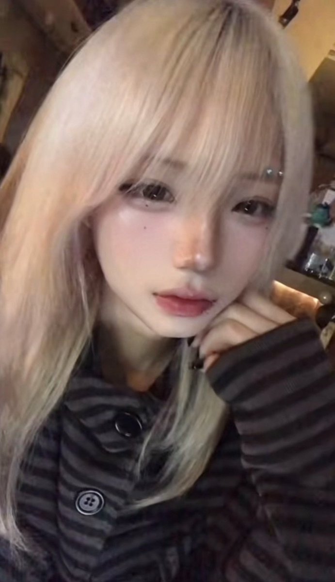 かれん tweet media