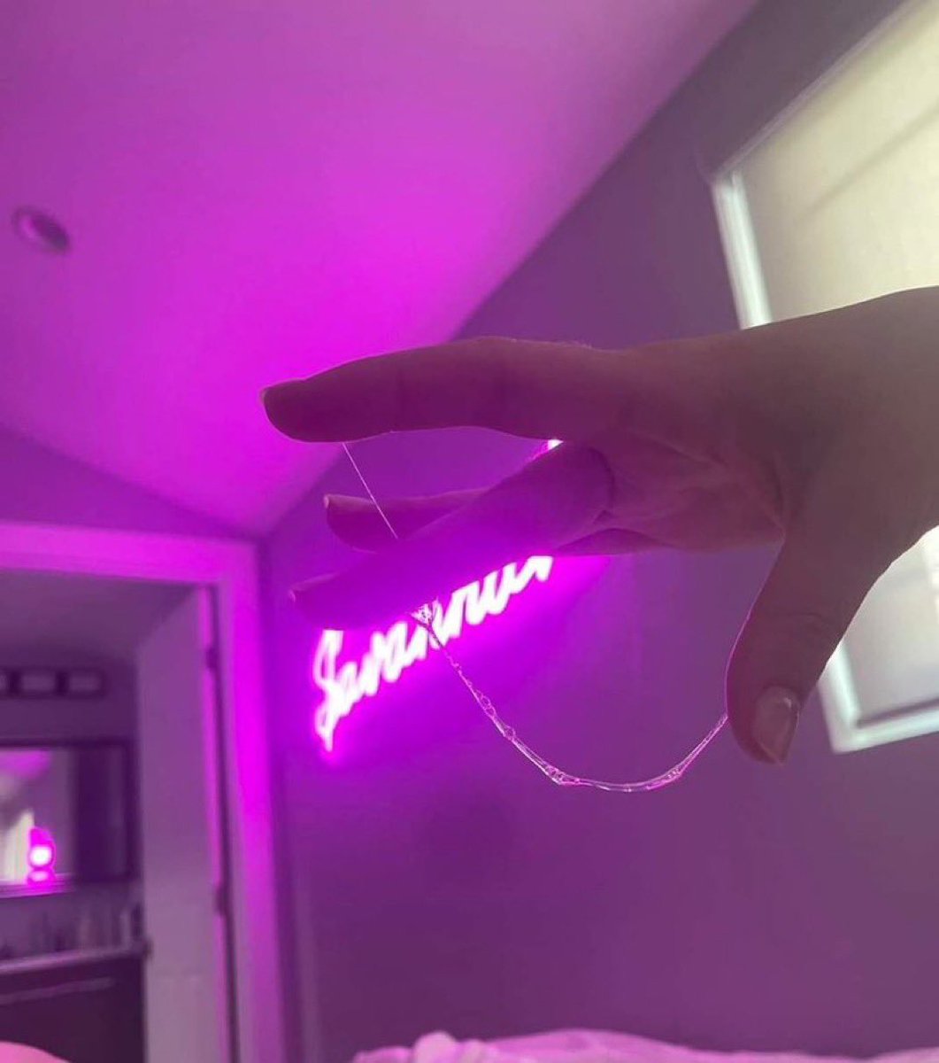 OCHE💔 tweet media