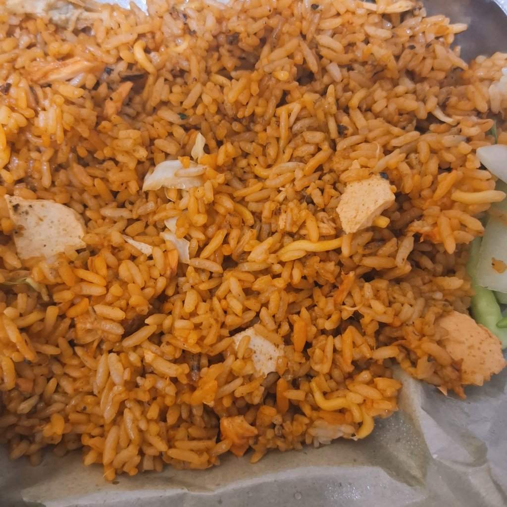 Nadine𝝑𝑒 tweet media