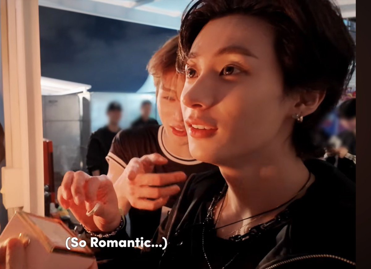 추리곰 tweet media