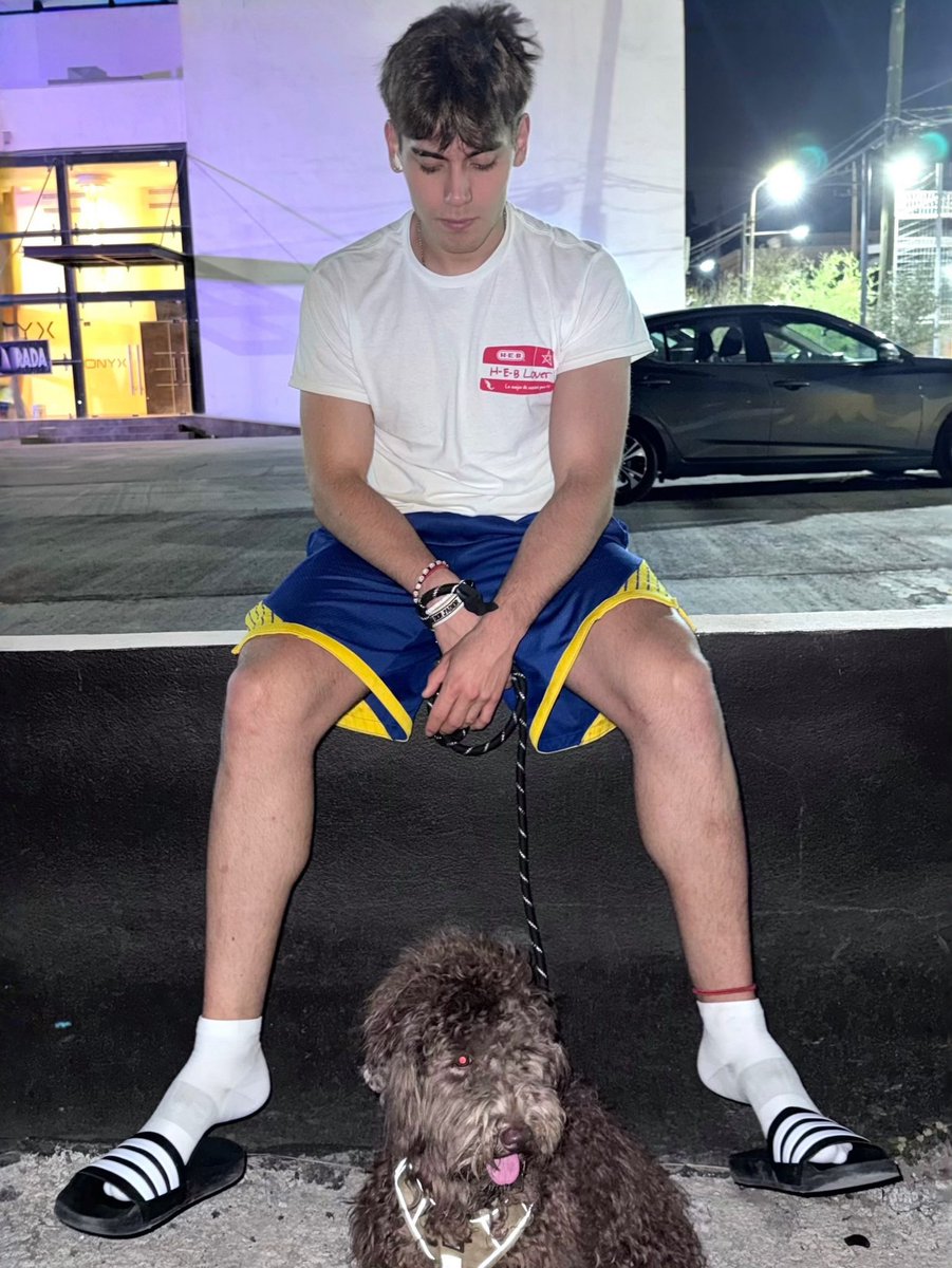 Straight Archives tweet media