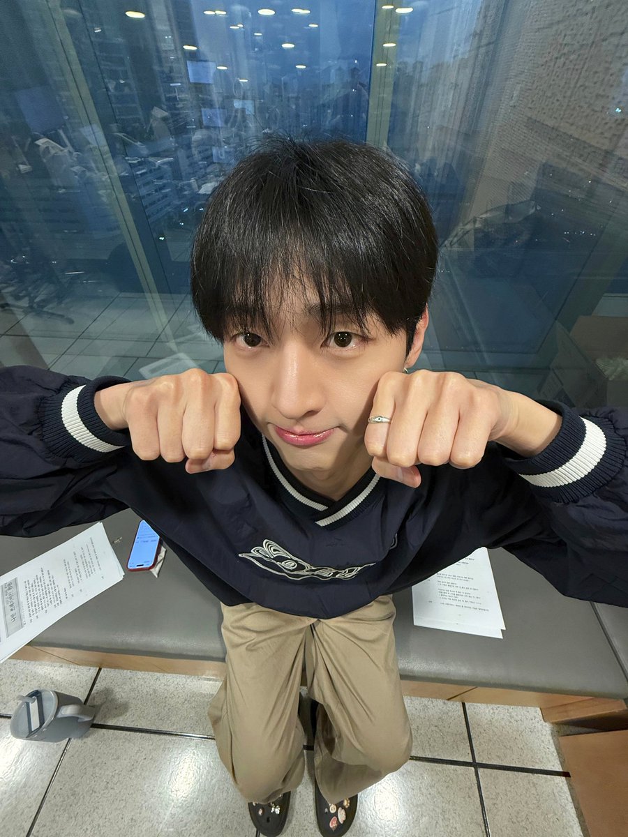 윤지성 (Yoon Jisung) Official tweet media
