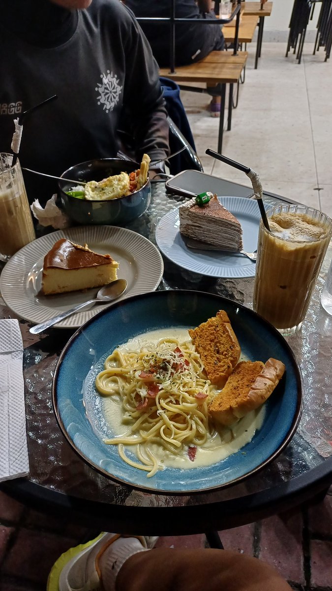 ≽ܫ≼ tweet media