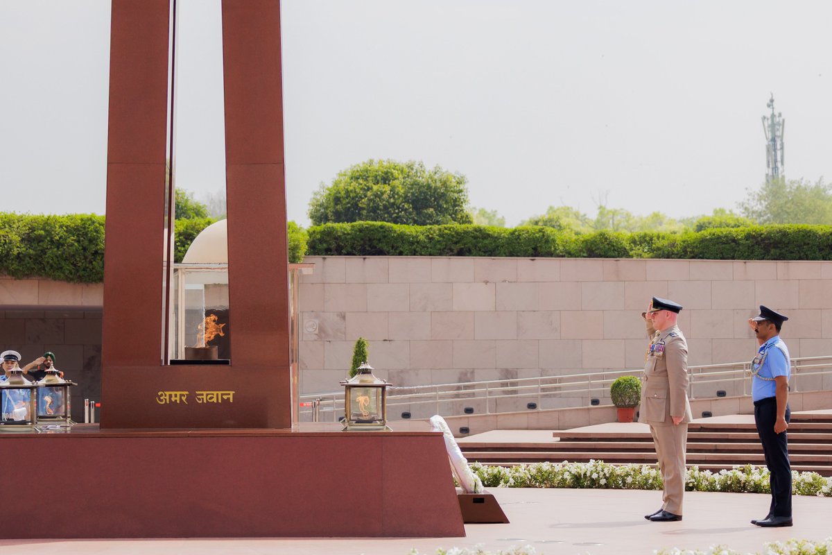 NewsIADN's tweet image. 🇮🇳🇬🇧 #RAF Chief ACM Harvey Smyth is on a 3-day visit to India.