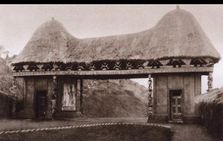 KING ELOM👑🌕 tweet media