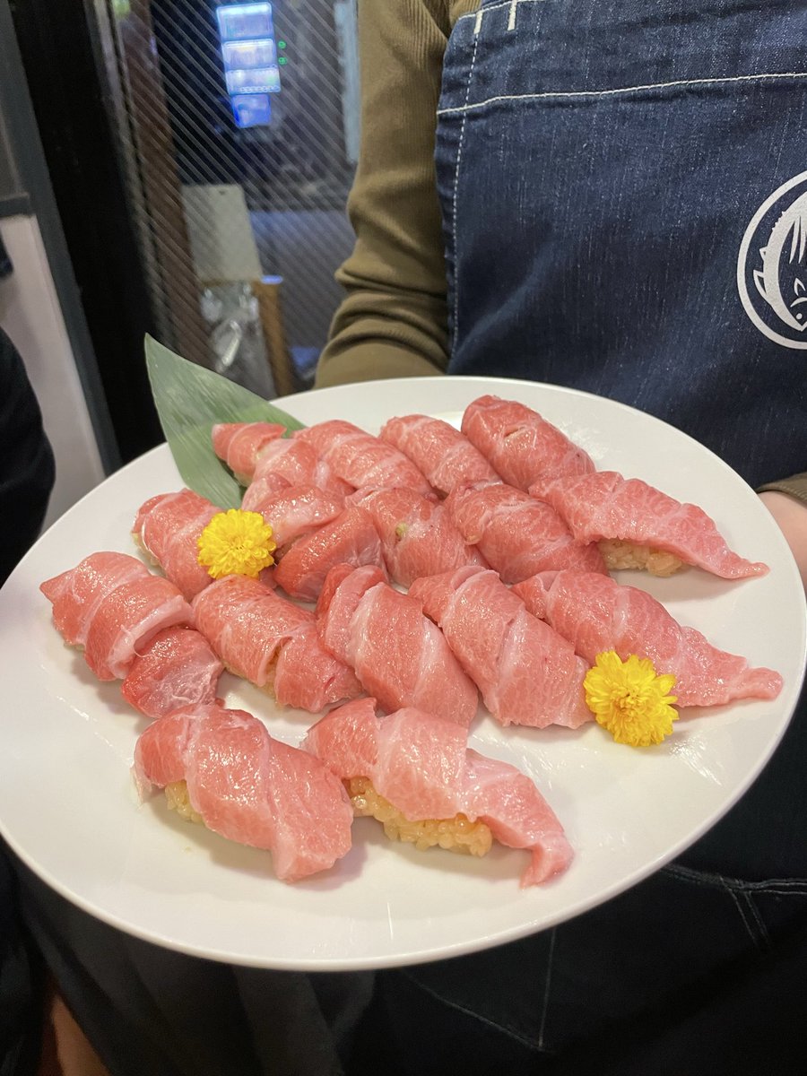 citrus orange tweet media